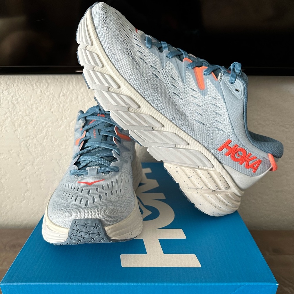 Women’s Hoka Gaviota 4